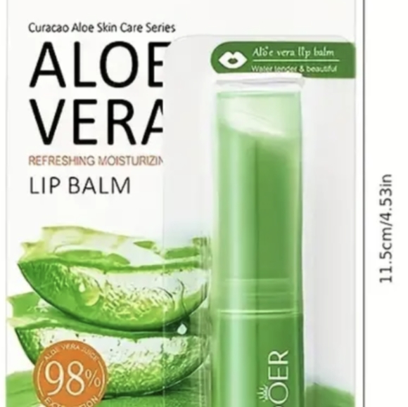 SADOER 98% ALOE VERA. Nourishing Lip Balm. Lip Care - Picture 5 of 6